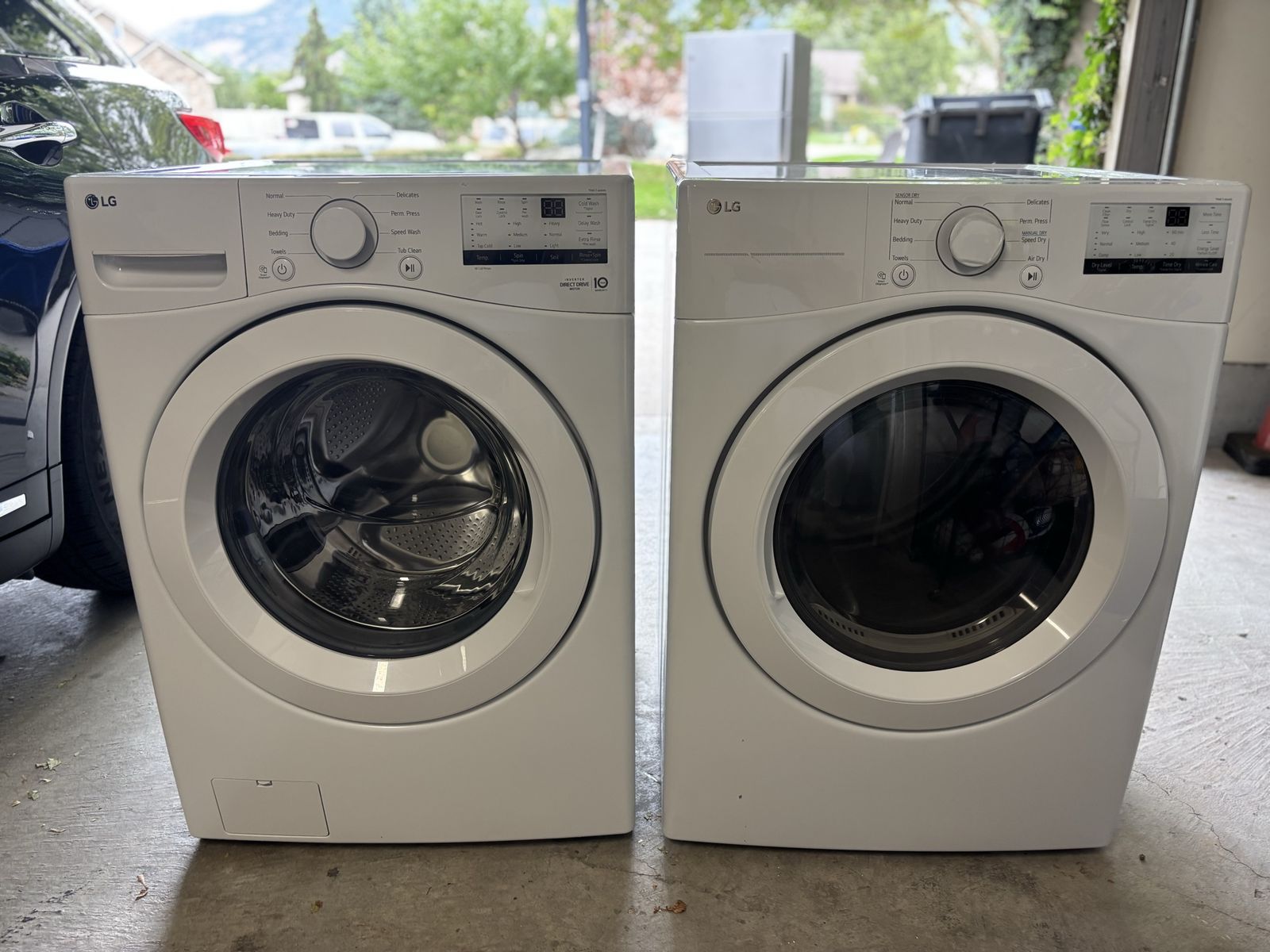 LG Front Load Washer and Gas Dryer Set-White- 1 yr old