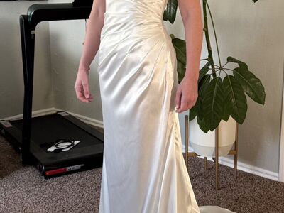 Elegant Modest Wedding Dress-Size 2-Never Worn
