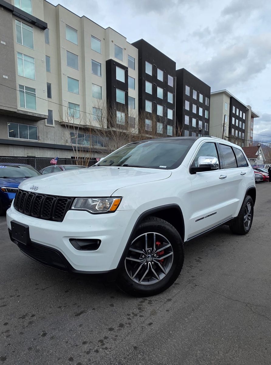 2018 JEEP GRAND CHEROKEE Limited