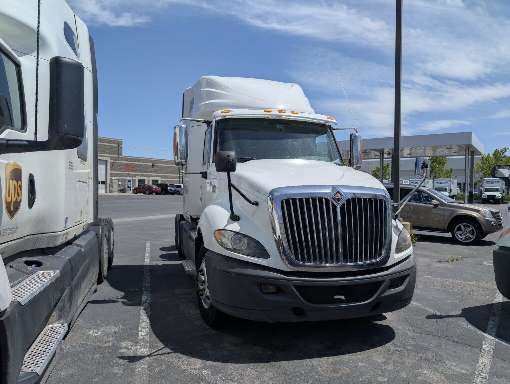 2014 international 6x4 sleeper