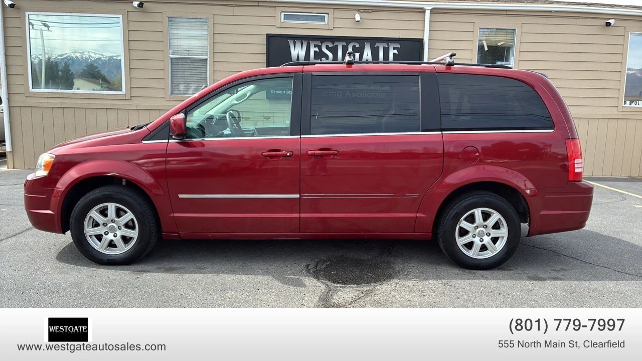 2010 Chrysler Town and Country Touring