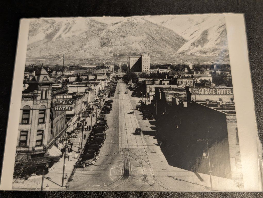 Main image 3