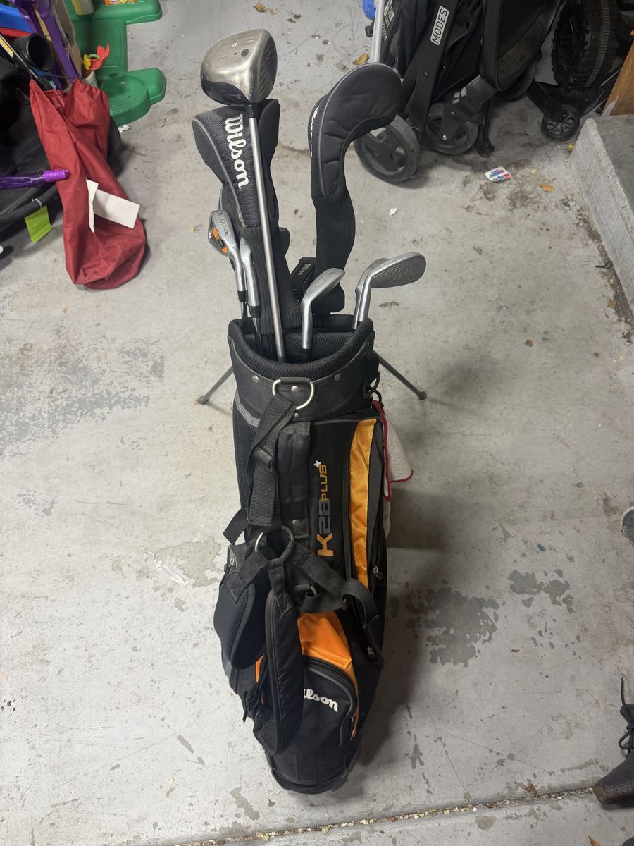 Wilson right hand golf clubs