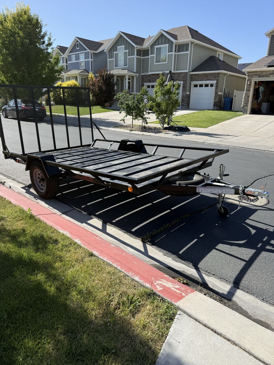 2023 Echo Voyager EEW 11-14 Utility Trailer, Single Axle, Black, Great Condition