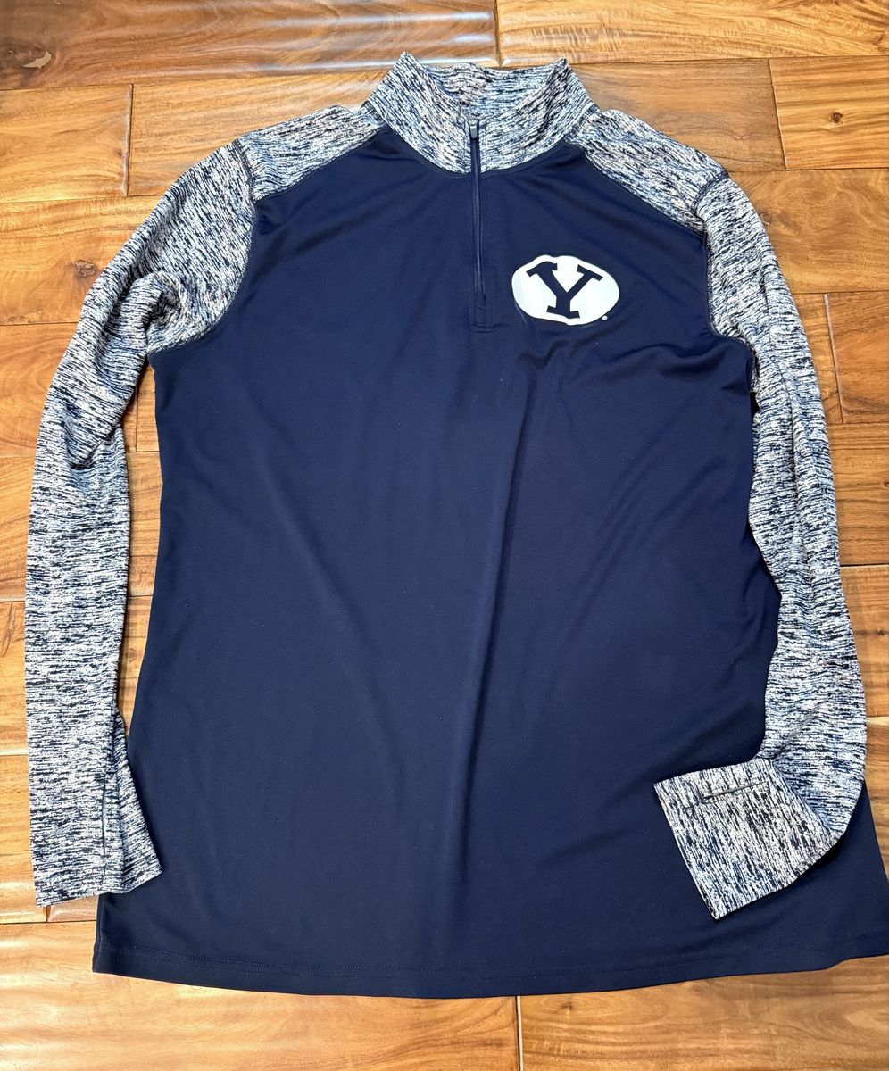 Women’s 2X BYU athletic long sleeve shirt