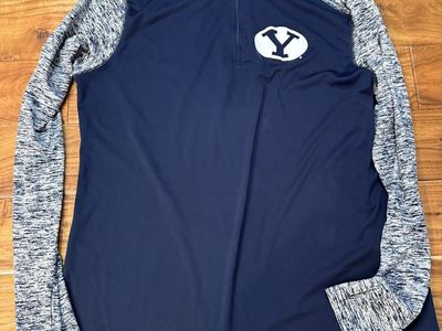 Women’s 2X BYU athletic long sleeve shirt