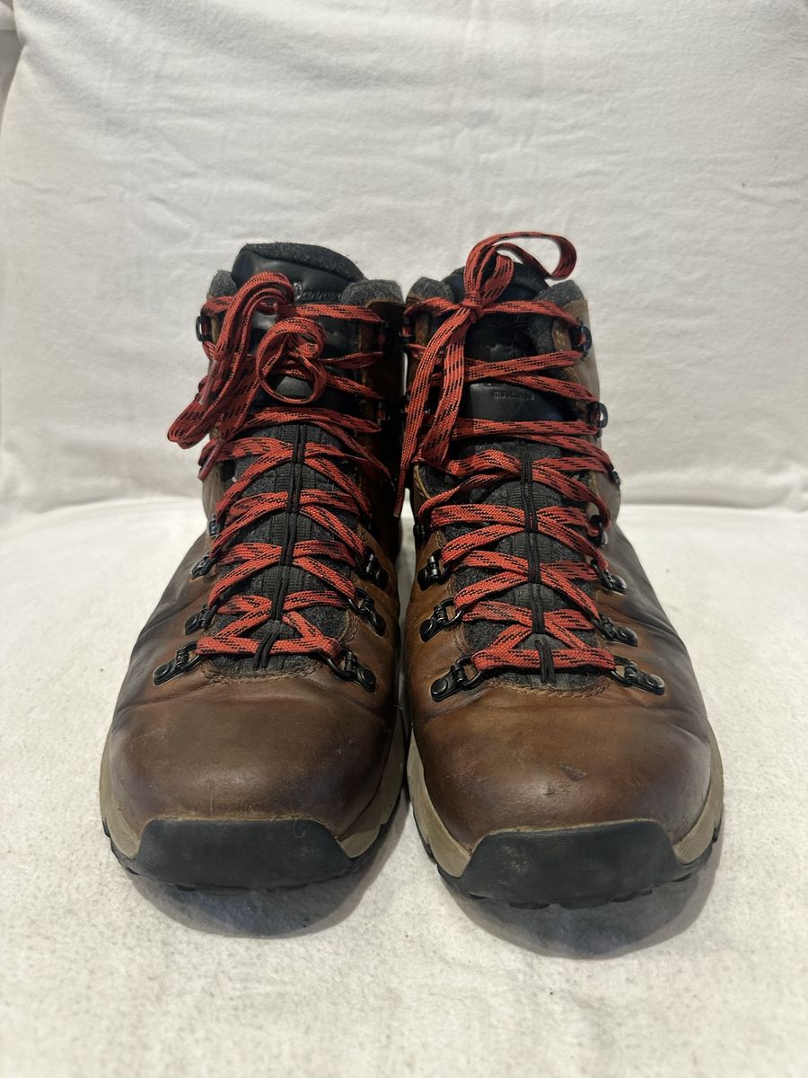 Danner men’s size 10.5 brown Leather WP  200g insulated hiking boots