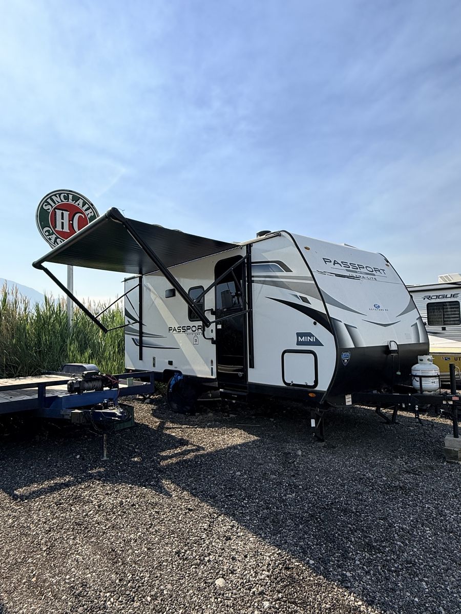 Keystone Passport // Off Grid Ready