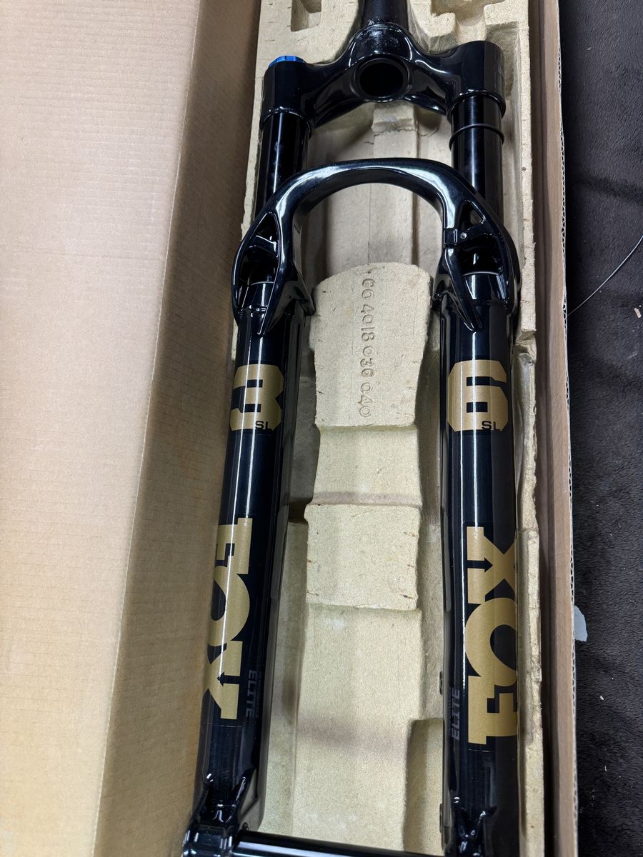 Fox 36 SL grip X