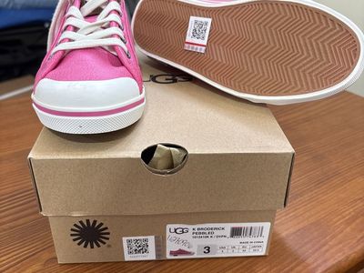 UGG K Broderick Pebbled Pink Lace-Up Sneakers - Size 3 Youth