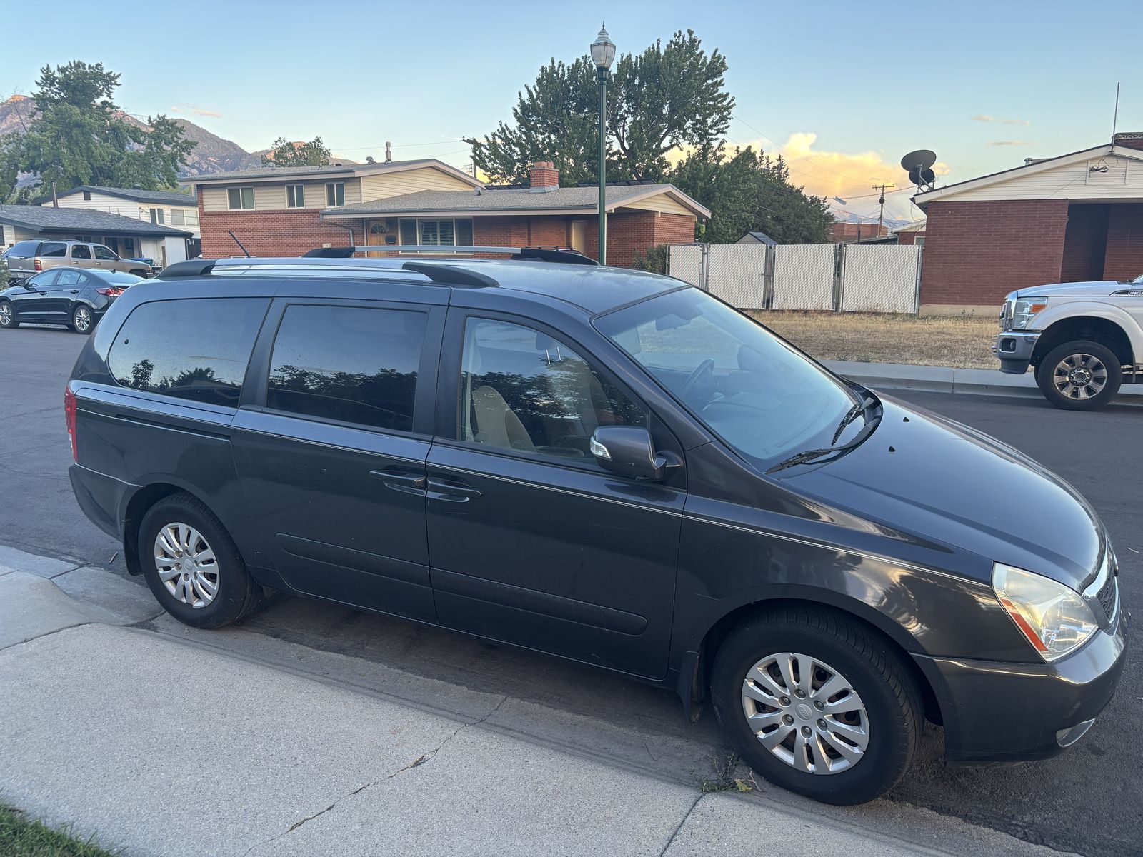 2012 Kia Sedona LX