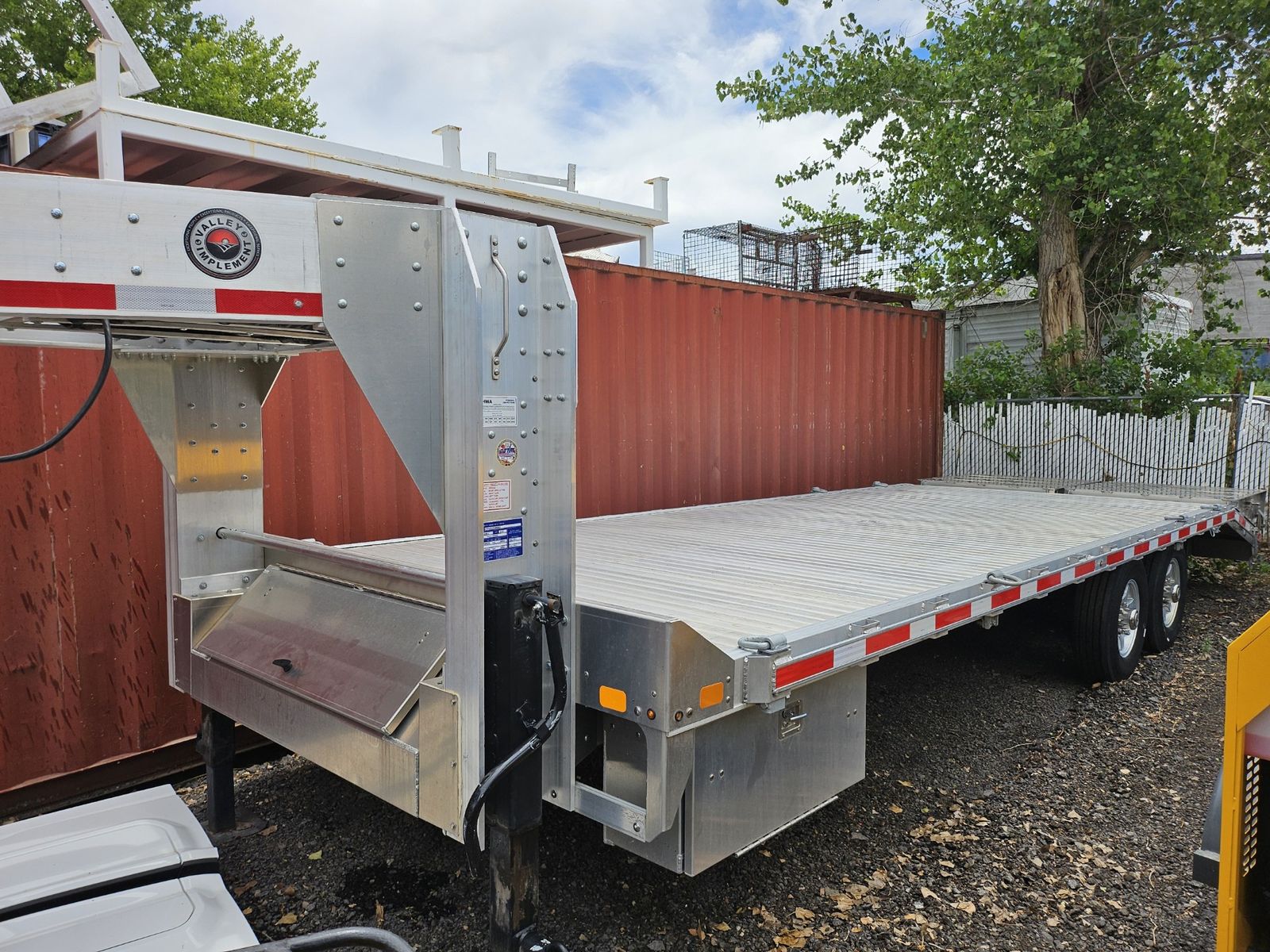 Gooseneck Trailer (Ebby)