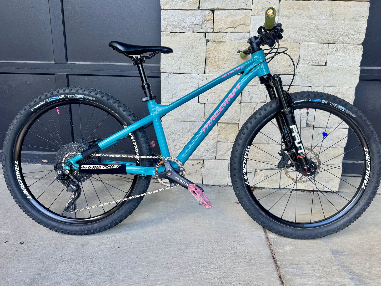 Trailcraft Pineridge 24 Kids Mountain Bike with Dropper Post