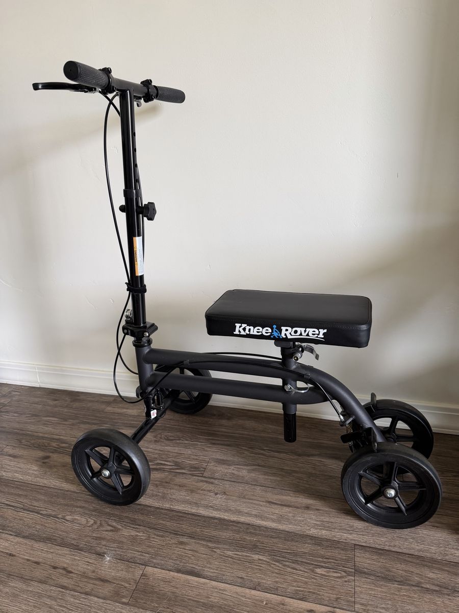 KneeRover Economy Knee Scooter Walker Crutch Alternative - Black, Adjustable Handlebars