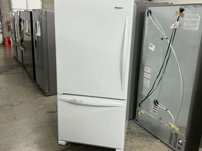 NEW WHIRLPOOL WHITE 22 C FT BOTTOM FREEZER FRIDGE
