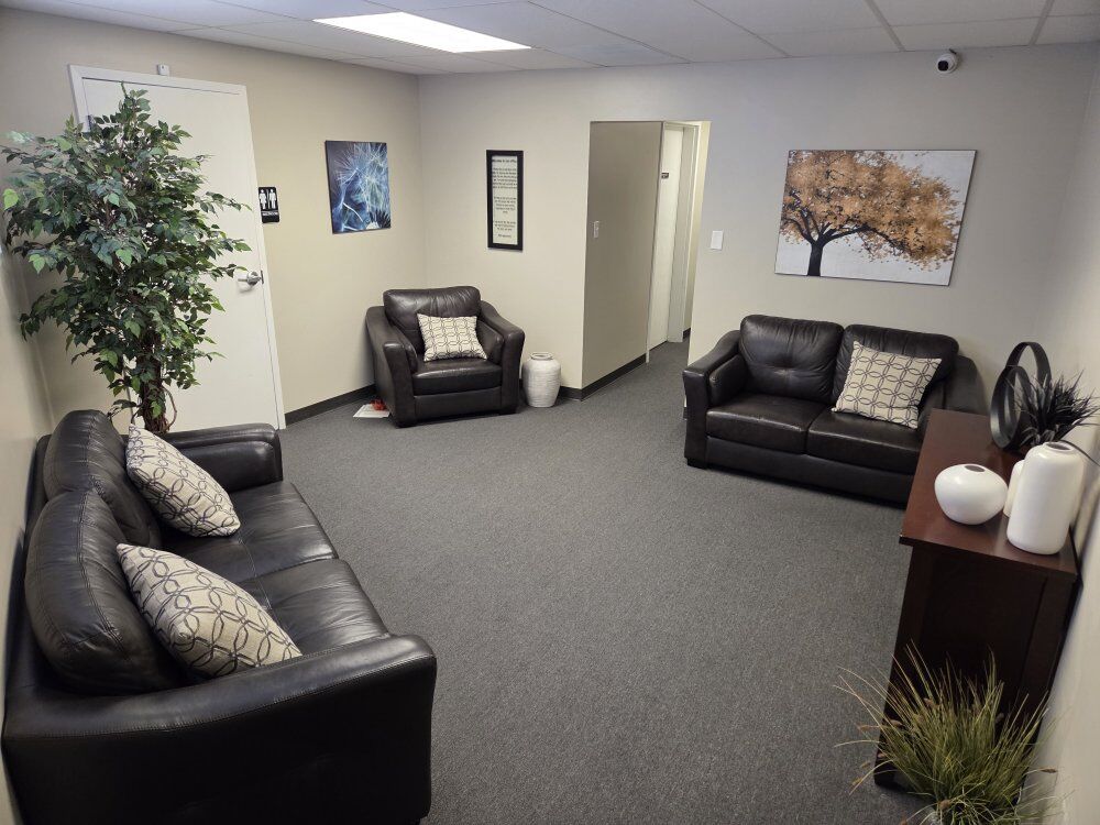 Cozy/Central Office Space for lease –Taylorsville