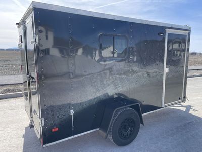Off grid ready camper trailer