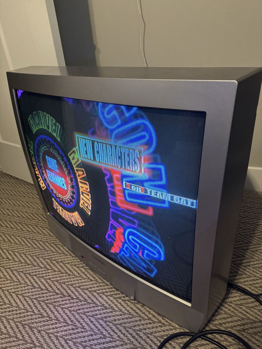 Toshiba 32A15 Color TV CRT Television