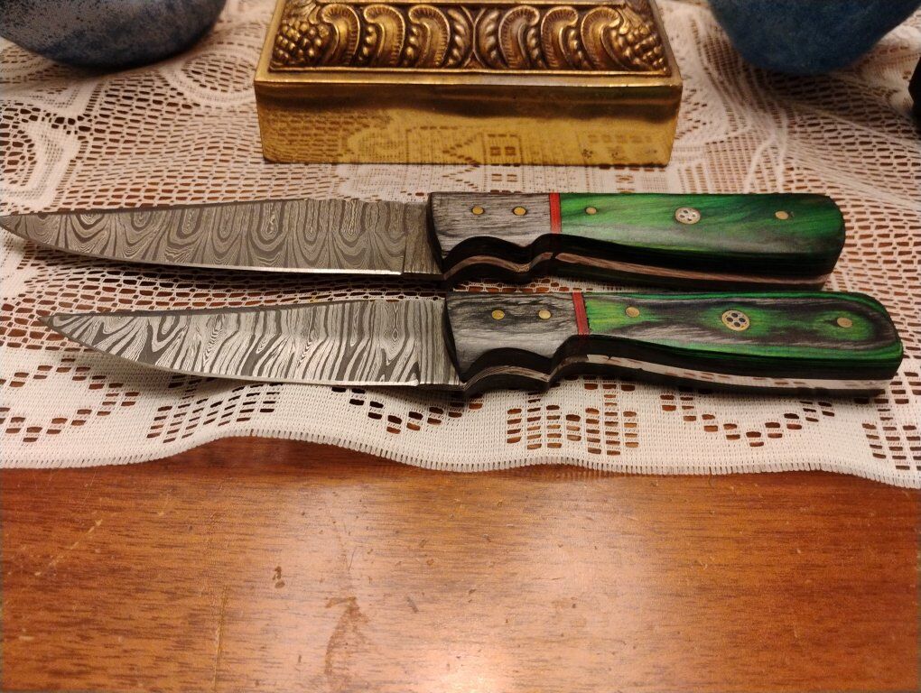 Damascus Knives