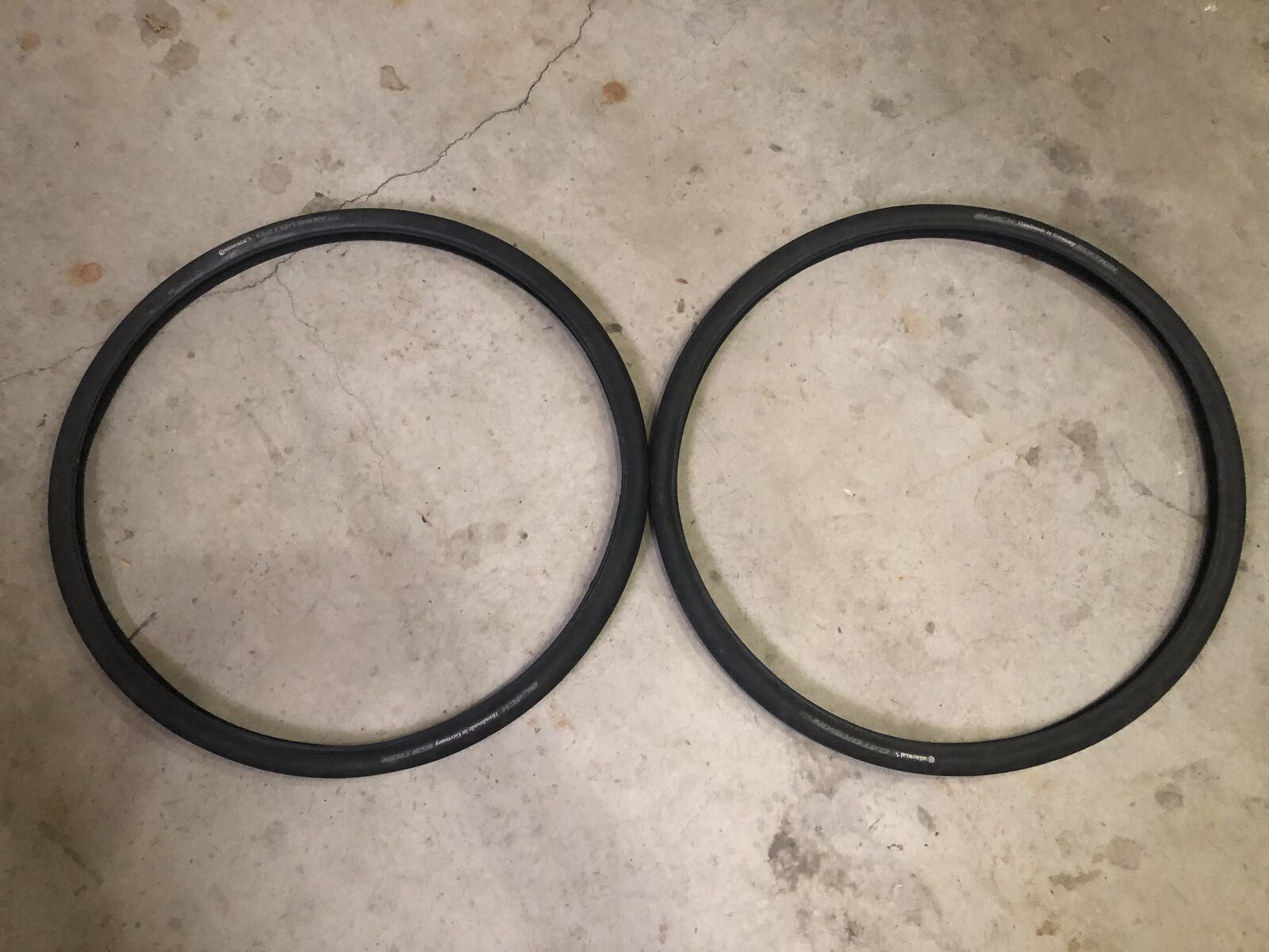 Continental Gatorskin 700c x 32  Bike Tires