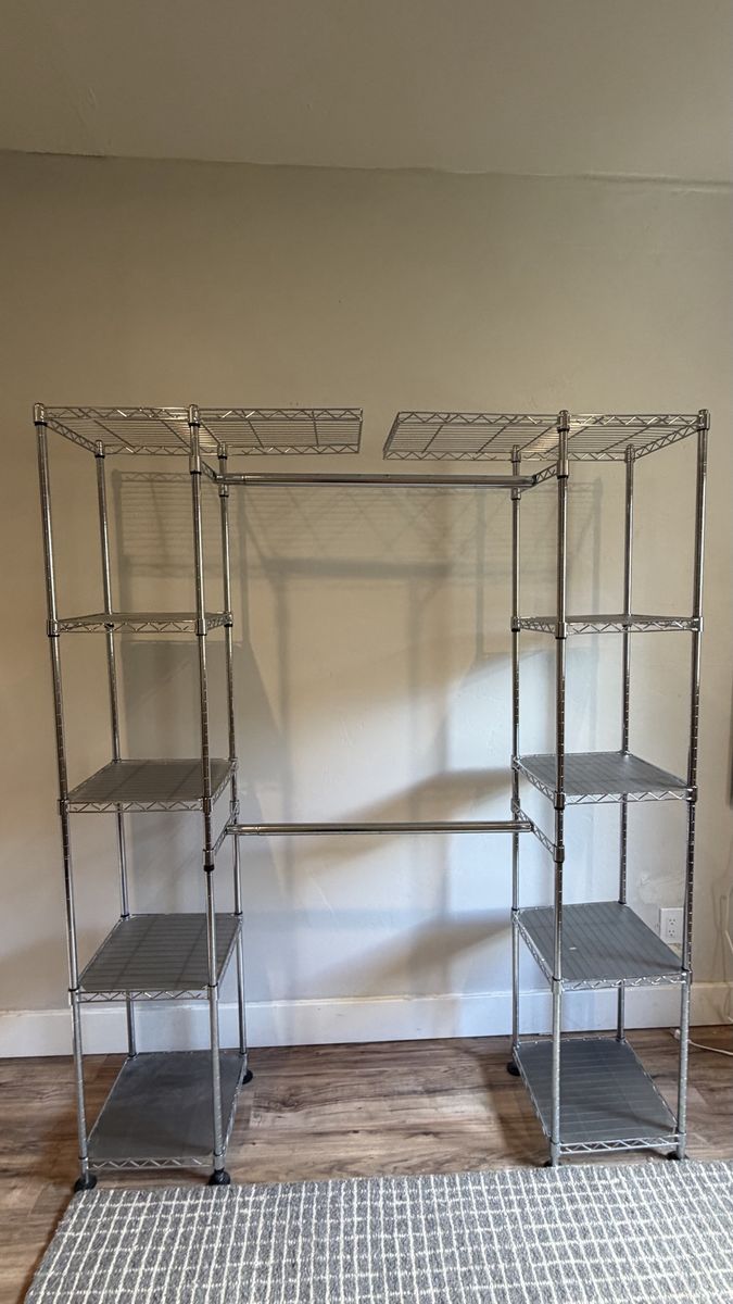 Clothing rack with shelves