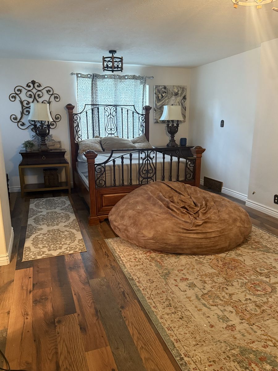 Bedroom for rent 