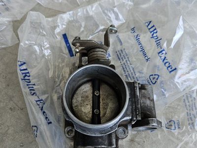 1994 XJ Cherokee throttle body, 4.0 straight six