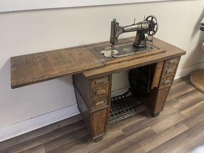White Rotary Sewing Machine with Table (decor only)