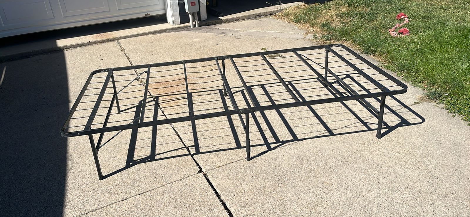Metal Bed Frame - Durable & Sturdy Platform, Easy Assembly, Black Finish twin XL