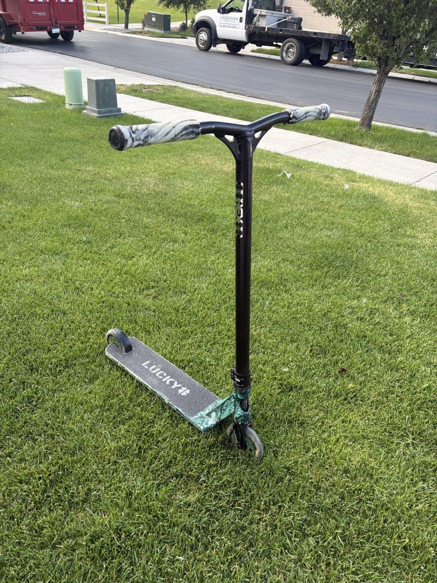 Lucky Prospect Pro Scooter