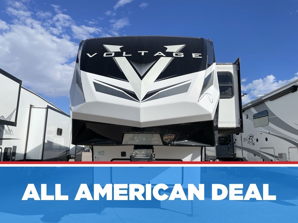 Used 2022 Dutchmen RV Voltage 4245