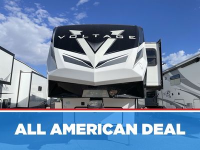 Used 2022 Dutchmen RV Voltage 4245