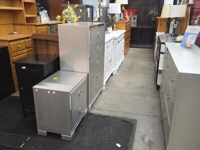 Layton Dining Sets | Dressers | Sectionals | S