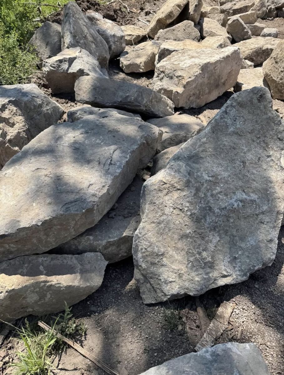 Landscaping Boulders (2-3 ft) - Pick Up Only