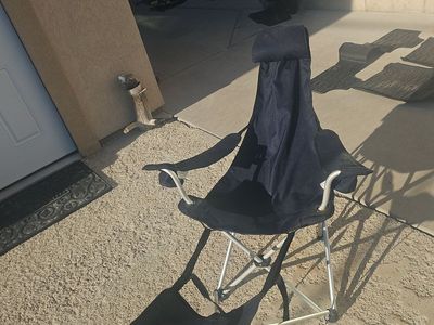 Used VTOY- Folding Camping Recliner Chair with carry case