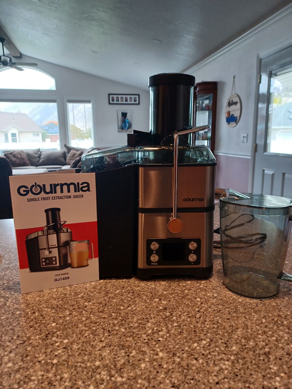 Gourmia Whole Fruit Juicer