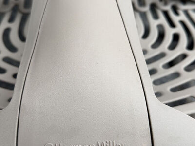 Herman Miller MIRRA ergonomic office gaming chair