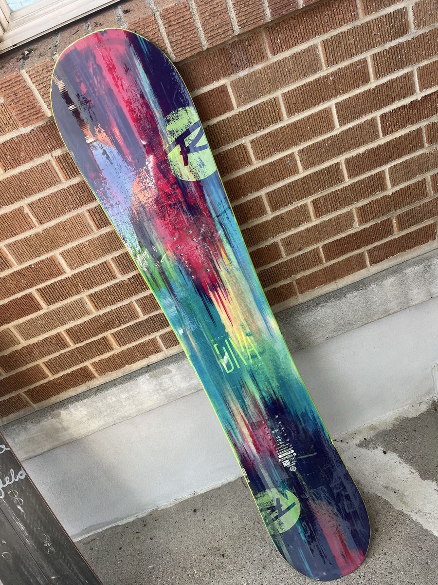 152CM women's snowboard ROSSIGNOL DIVA LF, Freeride, Freestyle, Twin, Light frame, Badcut, HYBRID/rocker/camber