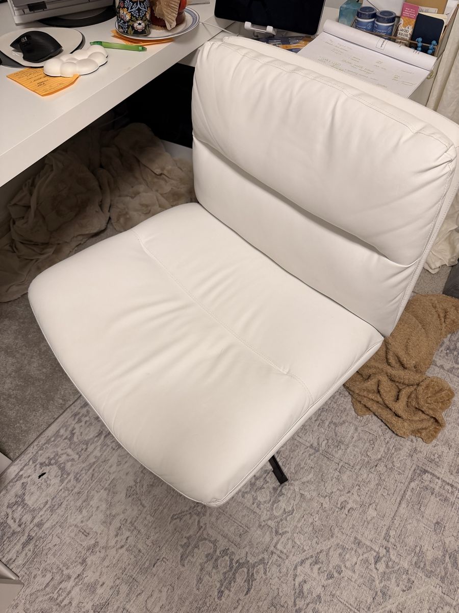 Like new pleather office chair