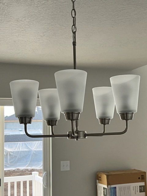 New! Generation Lighting Kerrville 5-Light Chandelier -Brushed Nickel