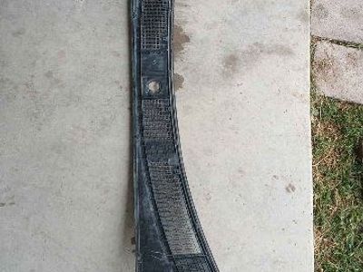 OEM 1996-2002 Toyota 4Runner Windshield Cowl Panel OBO