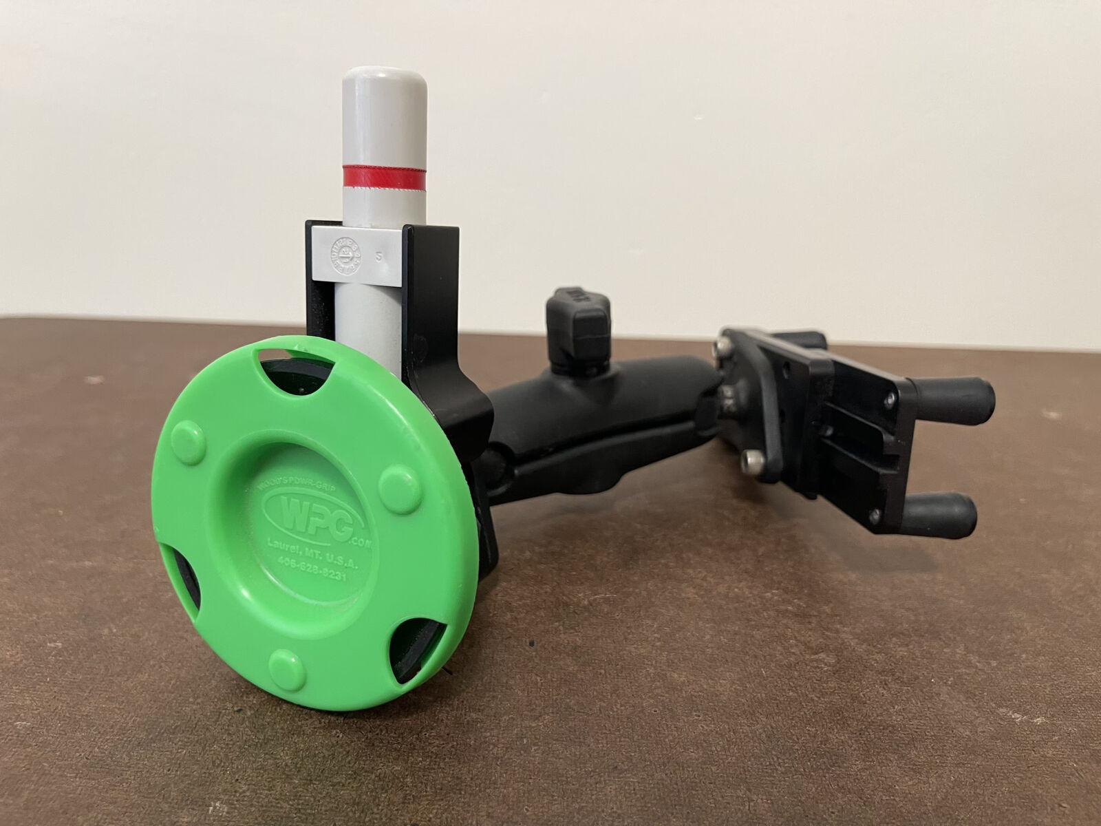 Hondo Garage Phone Mount with Suction Cup