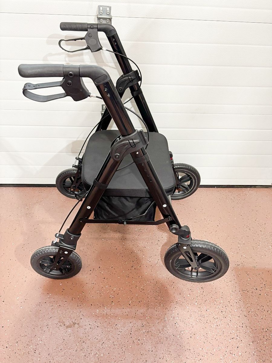 Bariatric Rollator 450Lb, 12" Front Wheel 10" Rear Rolling Walker | Very wide padded seat.