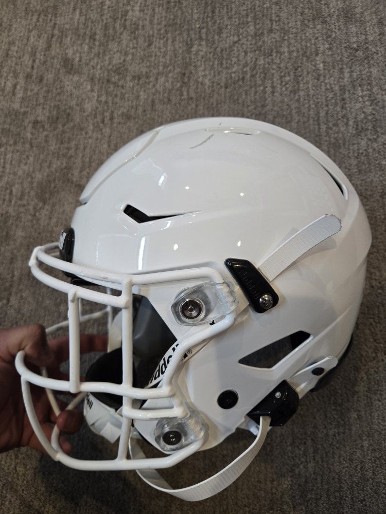 Riddell SpeedFlex White Football Helmet with Facemask