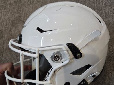 Riddell SpeedFlex White Football Helmet with Facemask