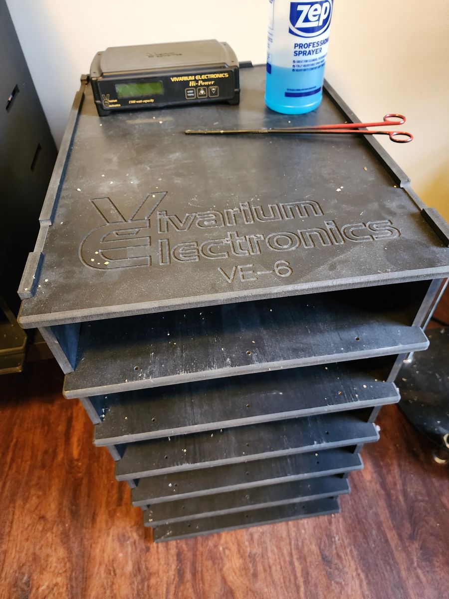 VE reptile racks