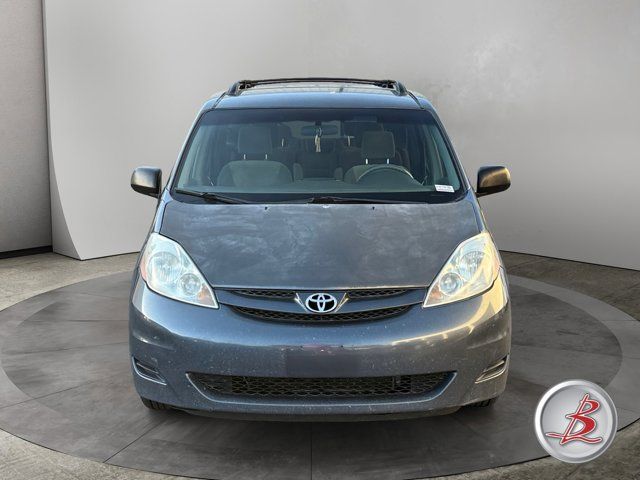 2008 Toyota Sienna LE 7-Passenger