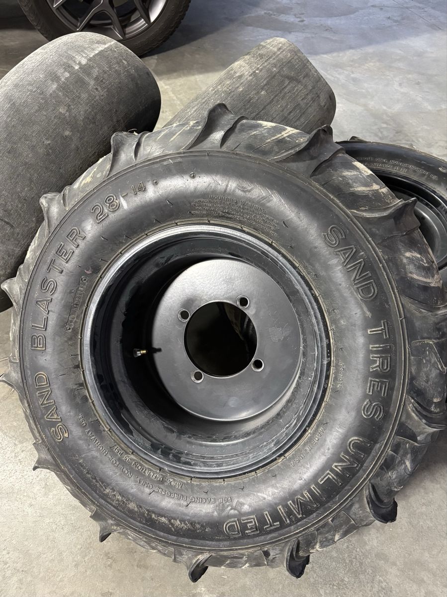 Sand Tires Unlimited Sand Blaster 28-14 Paddle Tires on Black Rims