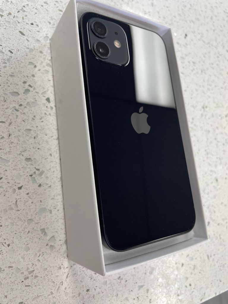 Iphone 12 64gb - Unlocked