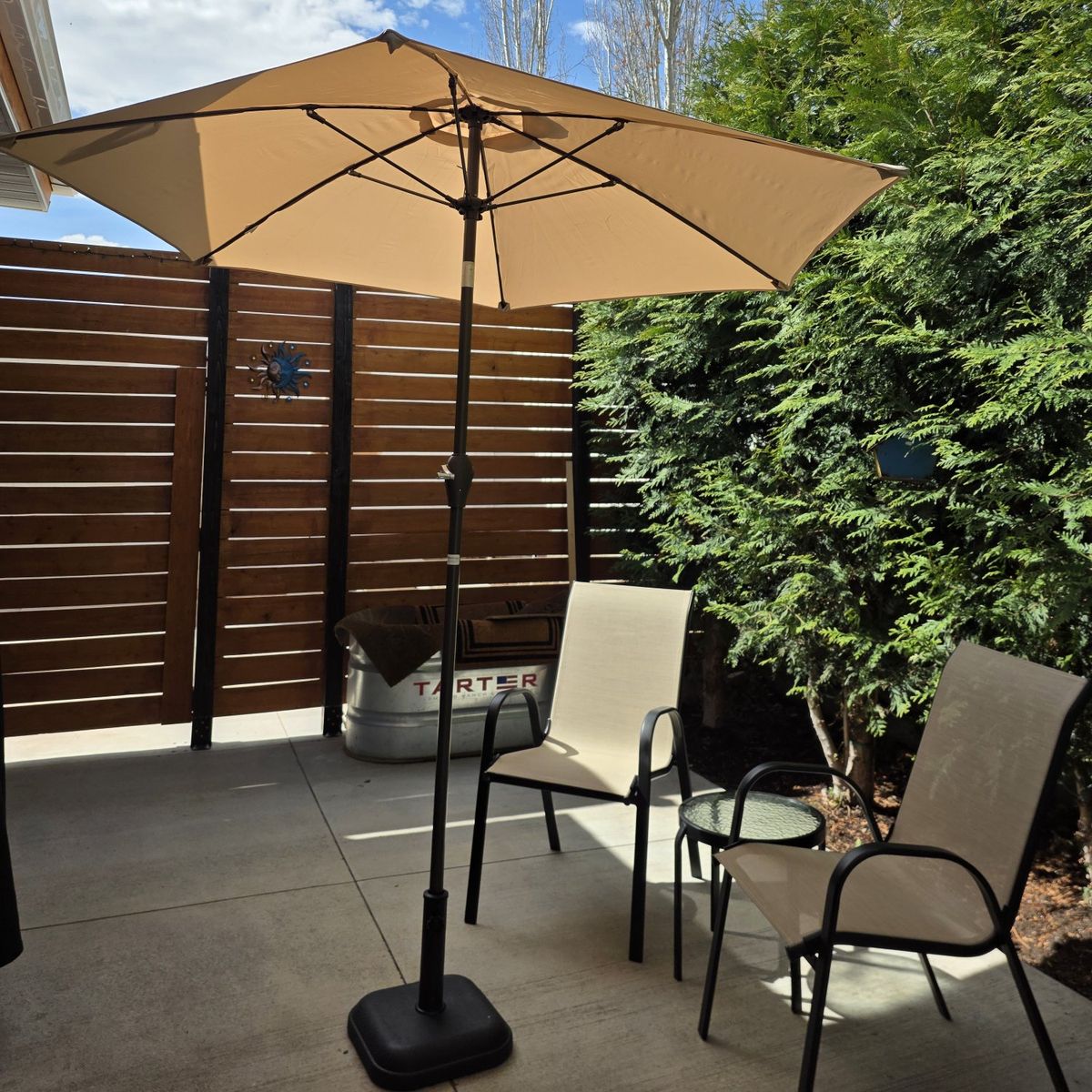 Patio umbrella
